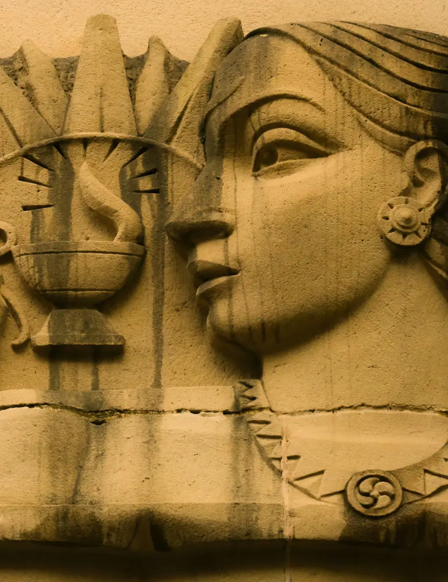 Sculpted Rays of Awakening